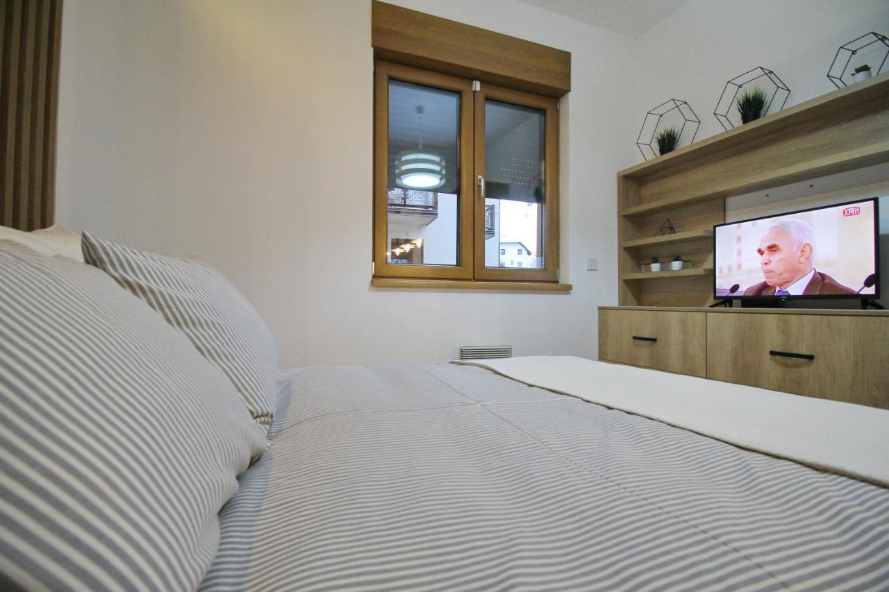 Apartman La Corona 兹拉蒂博尔 外观 照片